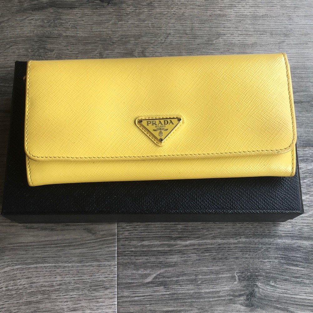 Authenticate Prada Large Saffiano Wallet